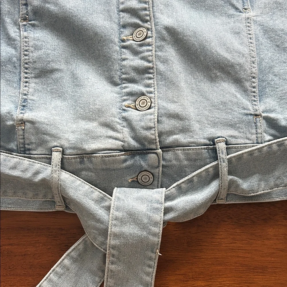 Lauren Conrad Light Blue Denim With Tie Women's Jacket size xl - Picture 4 of 10